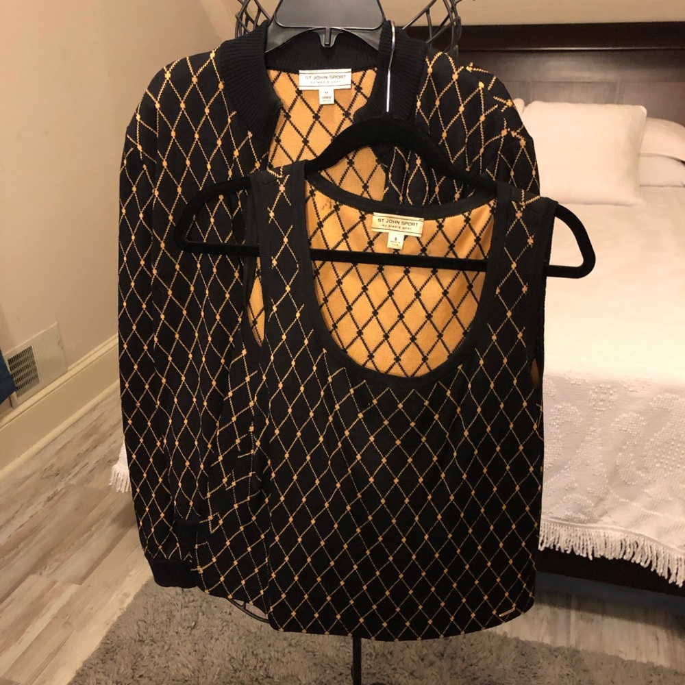 St. John Sport 2 piece sweater set